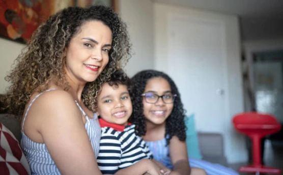 Madres solteras: apoyo esencial para sus hijos